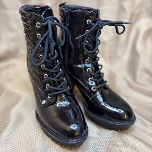 GBG Los Angeles Shiny Black Lace-Up Boots